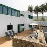 Casa Crisana בית נופש *