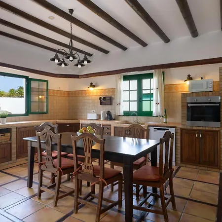 Casa Crisana Vakantiehuis Haría